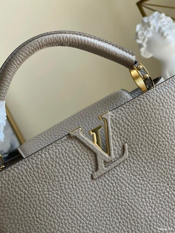 BB LOUIS CAPUCINES VUITTON 0127